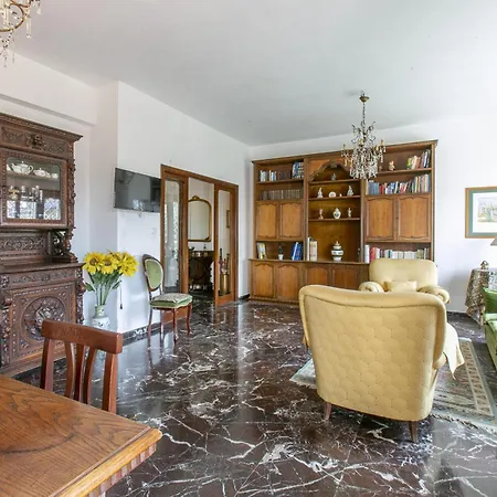 Rosso Levanto House Apartment Rome